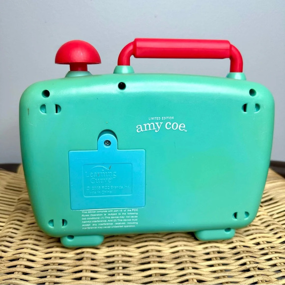 Learning Curve Limited Edition Amy Coe 2005 Musical Radio Toy - Picture 5 of 5